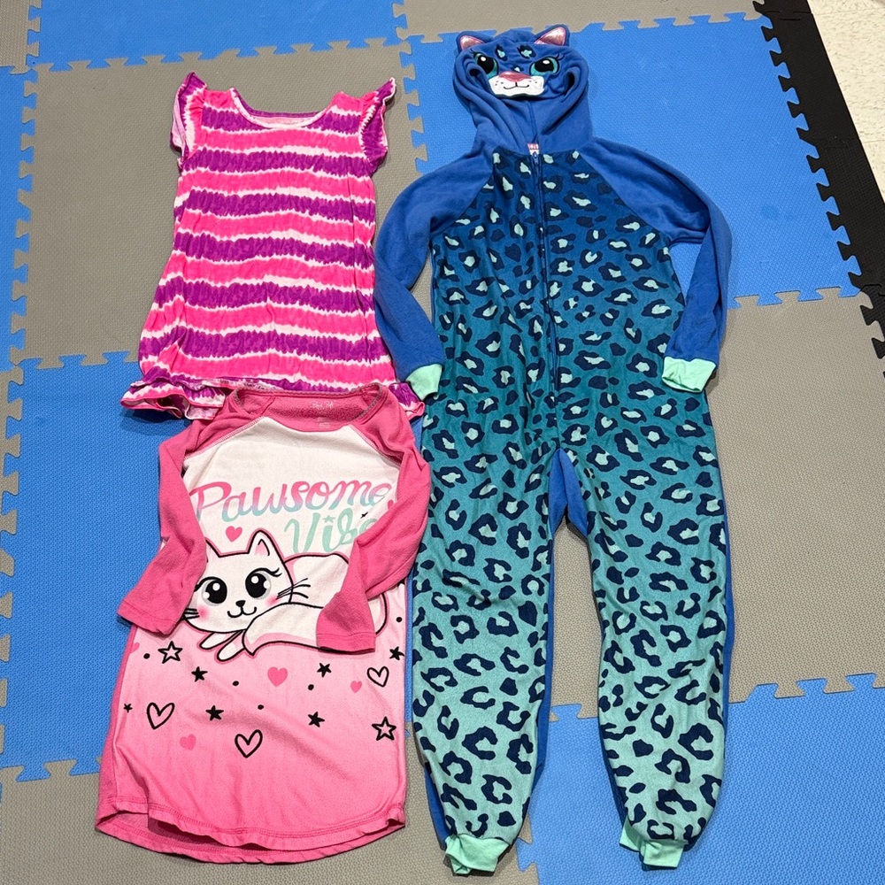 Bundle of girls size medium (7-8) pajamas